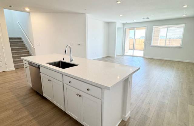 BRAND-NEW NATOMAS HOME! 3 BEDROOMS + LOFT | DOWNSTAIRS PRIMARY SUITE | POOL & CLUBHOUSE Gallery 4