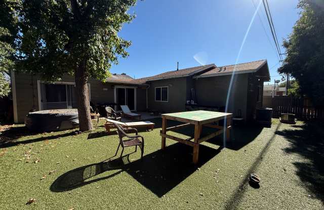 7BD/4BA w/ Driveway Parking and Backyard! - 5058 Rockford Drive, San Diego, CA 92115