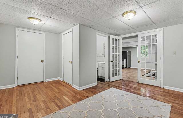 3084 Green Valley Drive Gallery 3