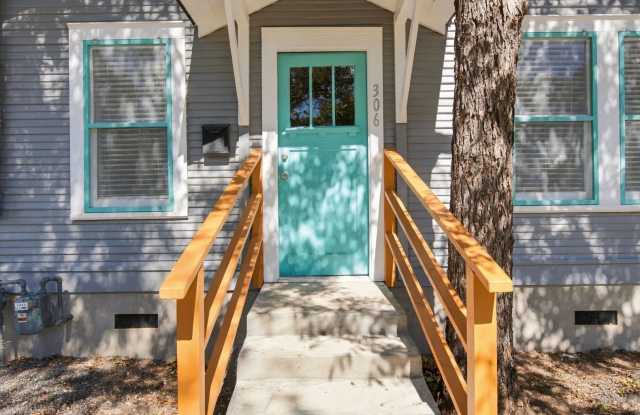 Hyde Park Bungalow-306 W. 41st Street Austin, TX 78751 Gallery 3