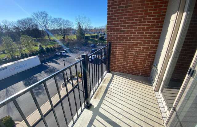 200 N SYCAMORE STREET photos photos