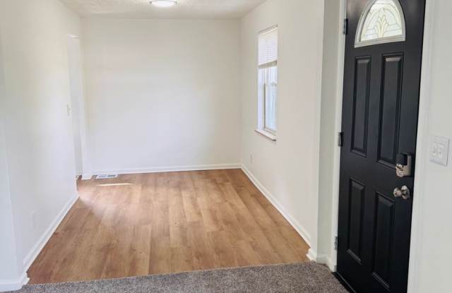 CHARMING 3BDRM HOUSE IN WHITE OAK Gallery 4