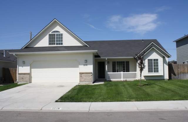 Modernized Comfort with Bonus Room & Private Yard! | 2719 Carnegie St photos photos