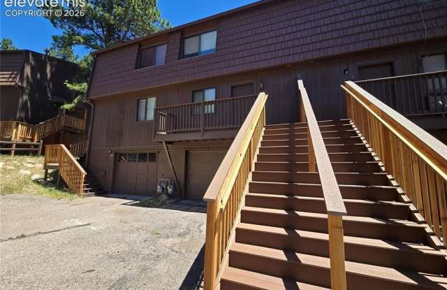 570 Manor Court photos photos