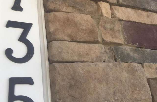 735 STONEHOUSE WAY Gallery 3