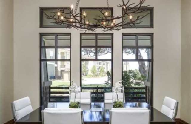 11466 Culebra Rd Gallery 2