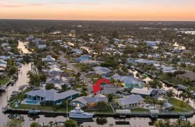 1360 Southwest Albatross Way photos photos