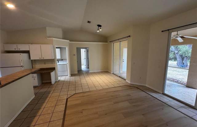 8234 MOSSBORGER Avenue Gallery 4