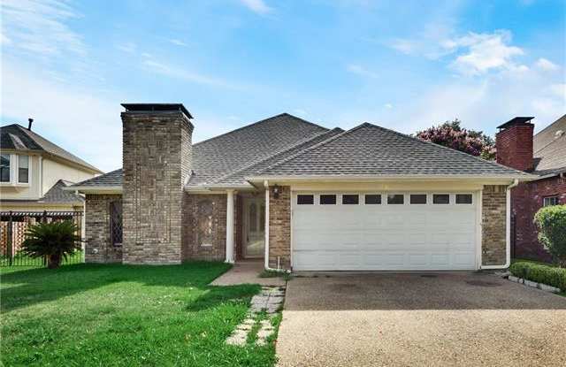2718 Big Oaks Drive Gallery 2