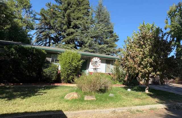 Spacious Single-Level Home in the Heart of Downtown Colfax! Gallery 1