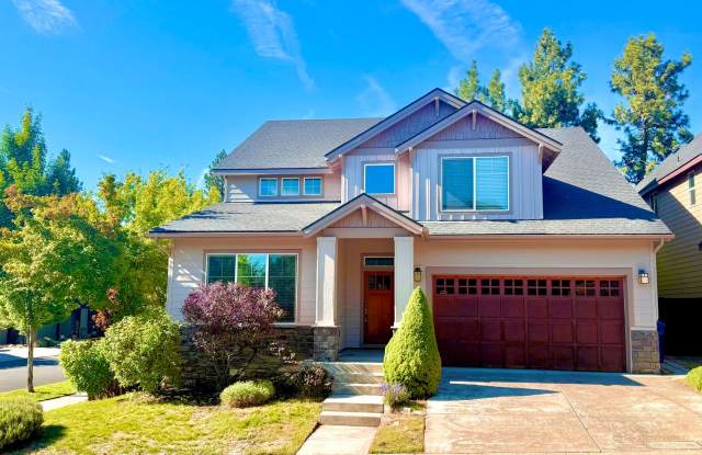 Spacious Home with Brand New Carpet in Prime SW Bend Location photos photos
