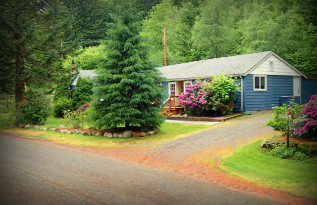 1462 Wind Mountain Road Gallery 3