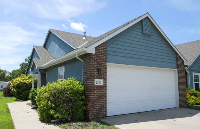 2367 Surrey Drive - 2367 Surrey Drive, Lawrence, KS 66046