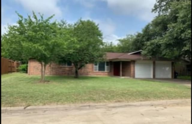 707 N Spears St, Alvarado TX - 707 North Spears Street, Alvarado, TX 76009