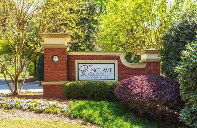 1120 Westchester Ridge NE photos photos