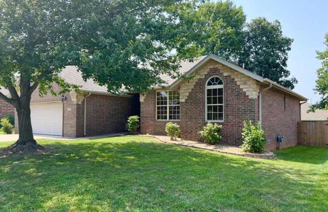 Beautiful Home in Nixa! Wont Last! photos photos