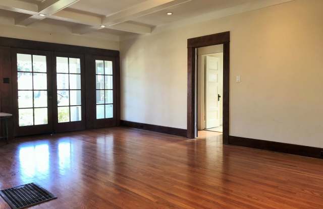 3760 Dana Place Gallery 3