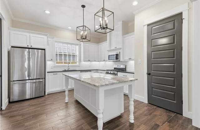 4002 Heru Court Gallery 3