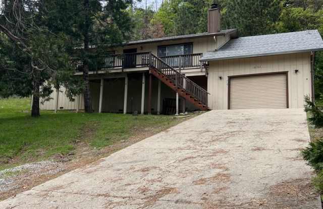 Three Bedroom Pioneer Home photos photos