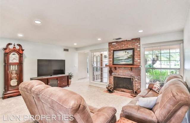7722 RHINE DR Gallery 3