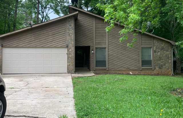 Cute 3 Bedroom 2 Bath - 562 Woodknoll Court, Clayton County, GA 30238