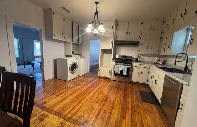 817 West Long Gallery 3