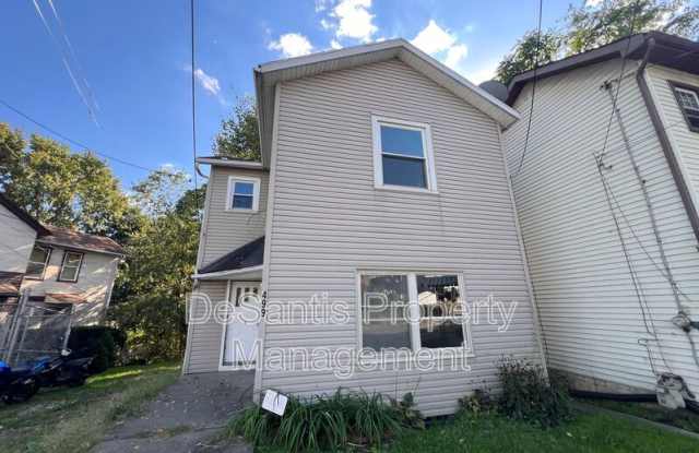 499 Case Street - 499 Case Street, Rochester, PA 15074