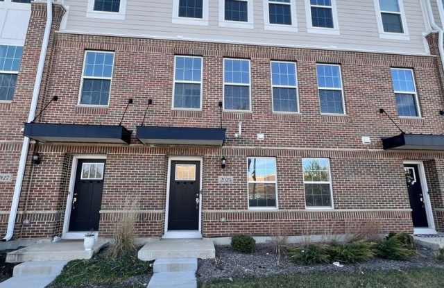 2925 SHOWPLACE Drive Gallery 1