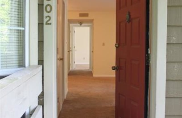 802 SE Riverview Drive Gallery 3