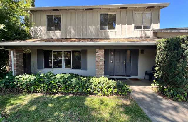 Spacious Home in Wonderful Davis Neighborhood! photos photos
