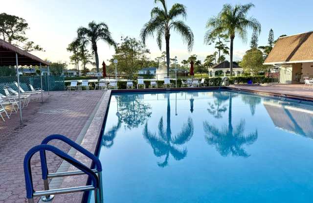5242 PRIVET Place Gallery 2