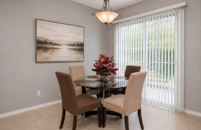 2901 Escala Circle Gallery 4