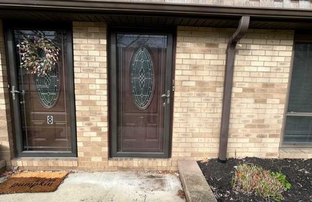 Modern Charm: 2 BR Home with Finished Basement, Pet Friendly, Assigned Parking, and Prime Location! - 1670 Brodhead Road, Allegheny County, PA 15108