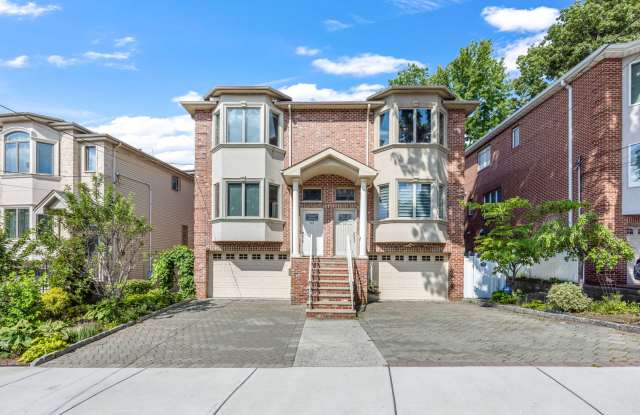 Renovated 3-level townhouse in Cliffside Park (Left side) Gallery 3
