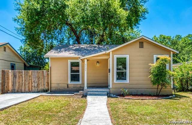 2122 W WILDWOOD DR photos photos