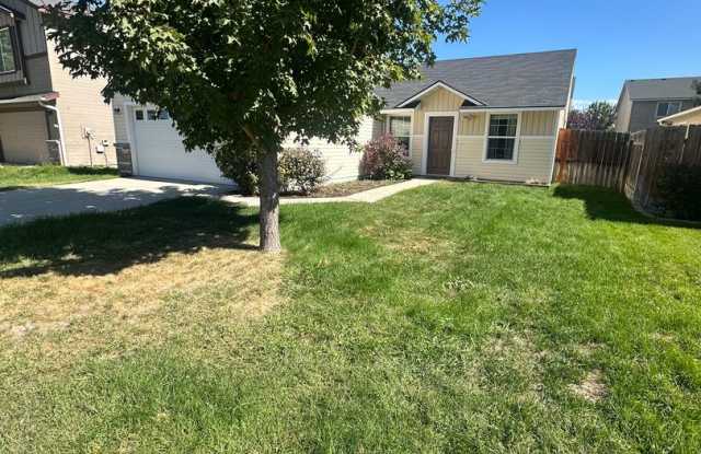 3 bedroom 2 bath home in beautiful Meridian neighborhood! Gallery 1