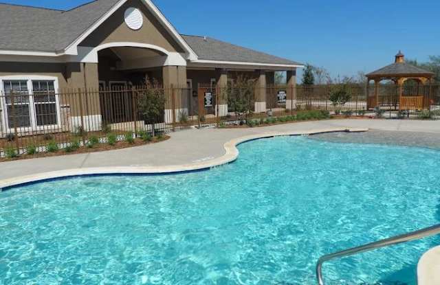 Summit at Heartland Village Apartments - Affordable Housing Gallery 2