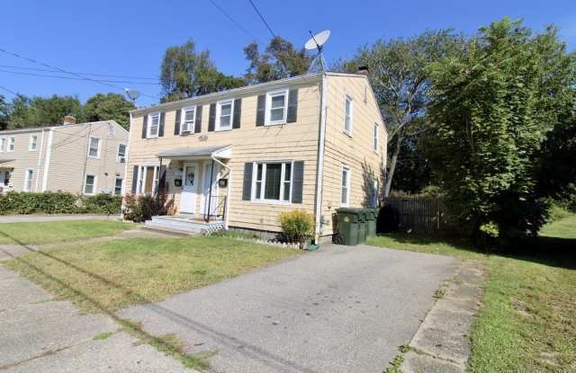 41 Ridgeview Circle - 41 Ridgeview Circle, New London, CT 06320