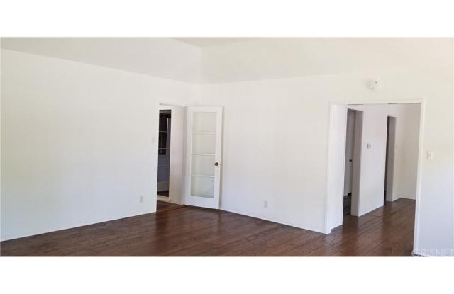 1952 W Kenneth Road Gallery 4