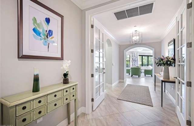 2751 Tiburon Blvd E unit: 201 photos photos