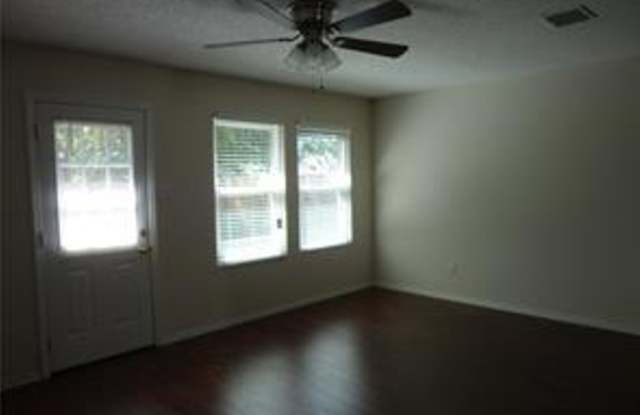 4605 Green Meadow Drive Gallery 4