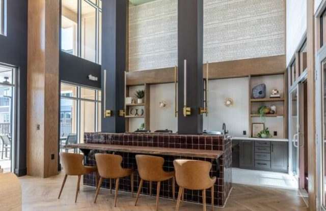 11787 N FM 620 Gallery 2