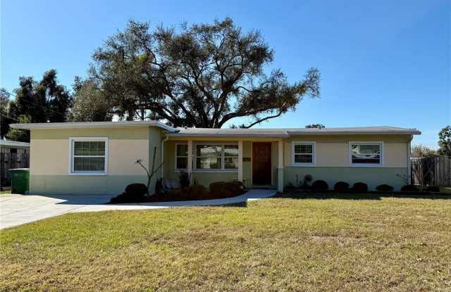 4313 S HUBERT Avenue photos photos 4313 S HUBERT Avenue photos photos
