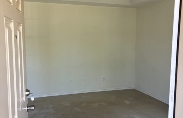 505 Bahama Street Gallery 4