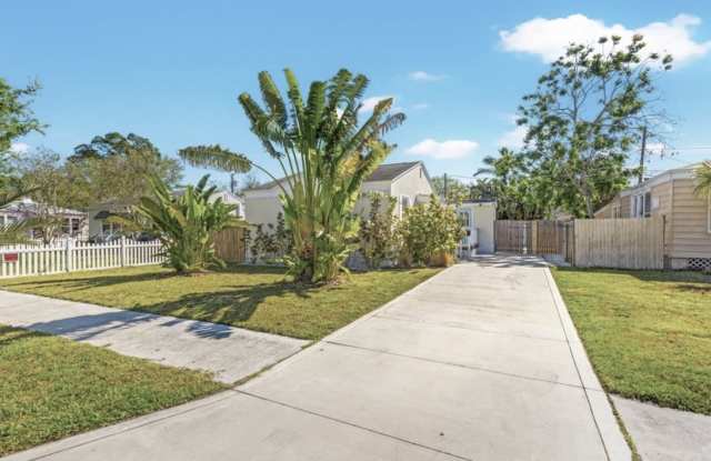 4004 Miramar Way South photos photos