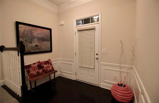 113 Beverly Place Gallery 2