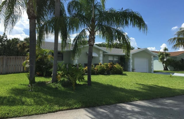 351 Mars Avenue - 351 Mars Avenue, Tequesta, FL 33469