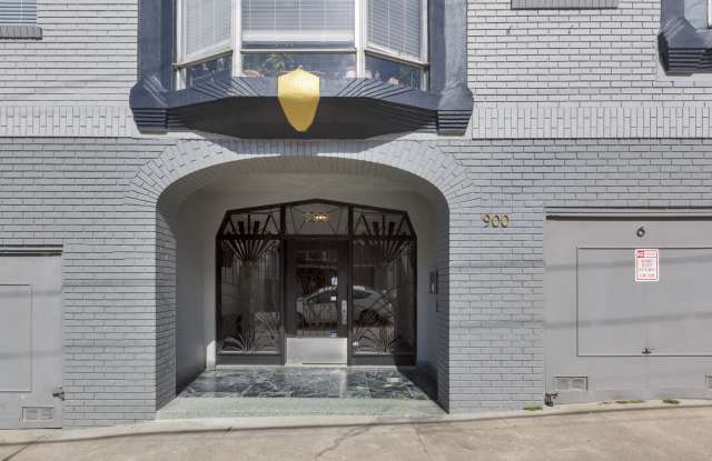 900 Broderick Gallery 2