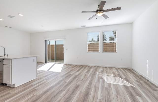 New Construction with Solar! Beautiful 4-Bedroom Home Ready for Move-In Gallery 4