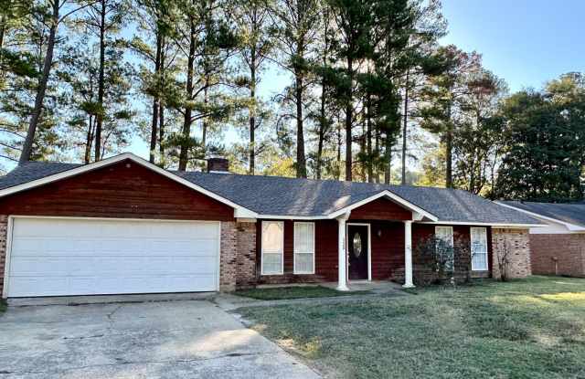 4 bed 2 bath in Crossgates of Brandon photos photos